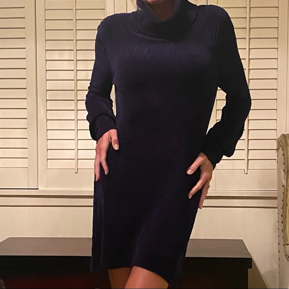 Free People velvet long sleeve turtleneck dress - Picture 3 of 13